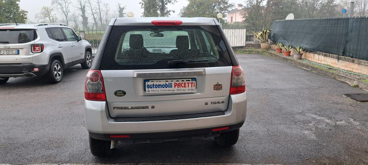 Land Rover Freelander 2 2.2 TD4 S