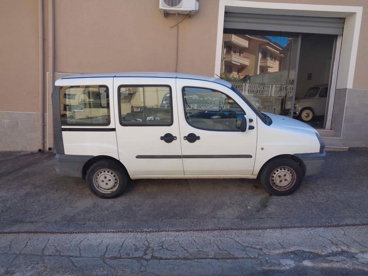 Fiat Doblo 1.9 diesel Cargo Combi 5 posti SX