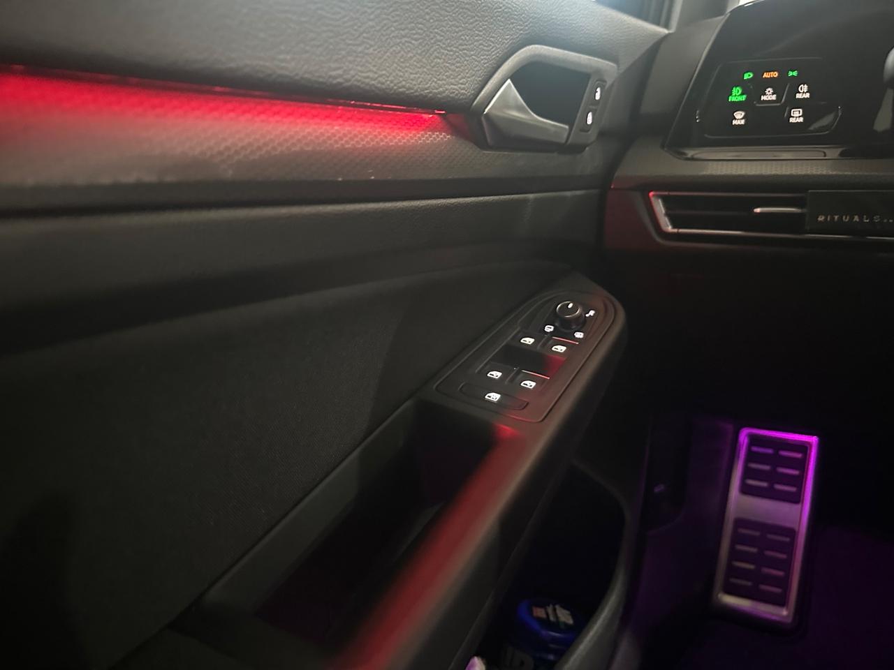 Volkswagen Golf GTI 2.0 TSI DSG