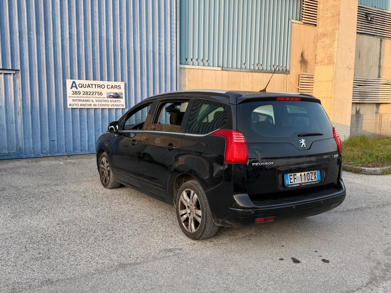 Peugeot 5008 1.6 HDi 112CV cambio robotizzato Tecno