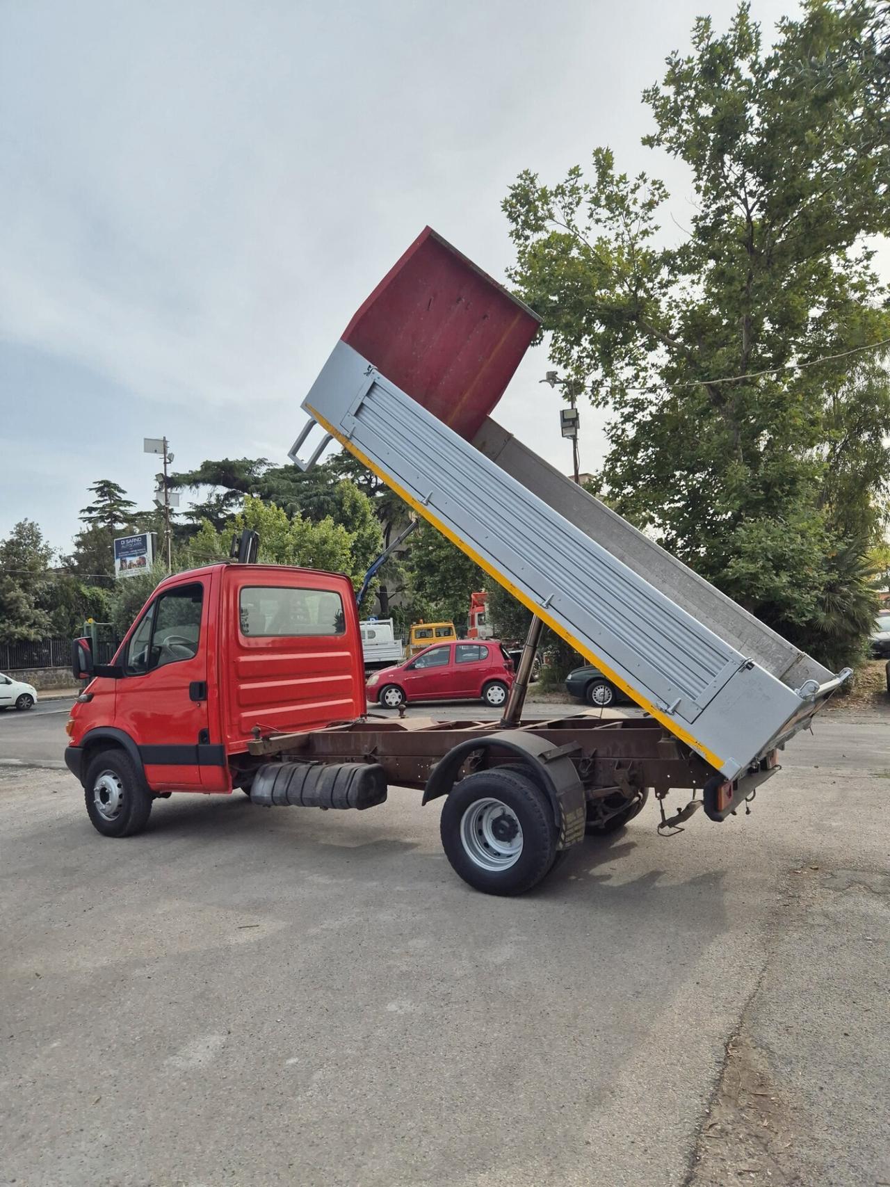 Iveco 65C15 Ribaltabile Patente C