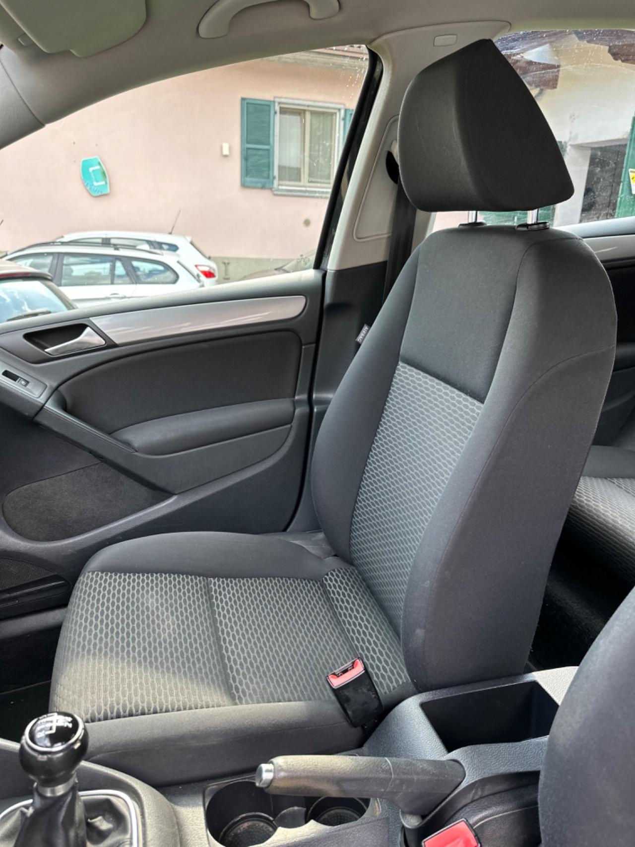 Volkswagen Golf 1.6 TDI DPF 5p. SPORT EDITION KMCERT