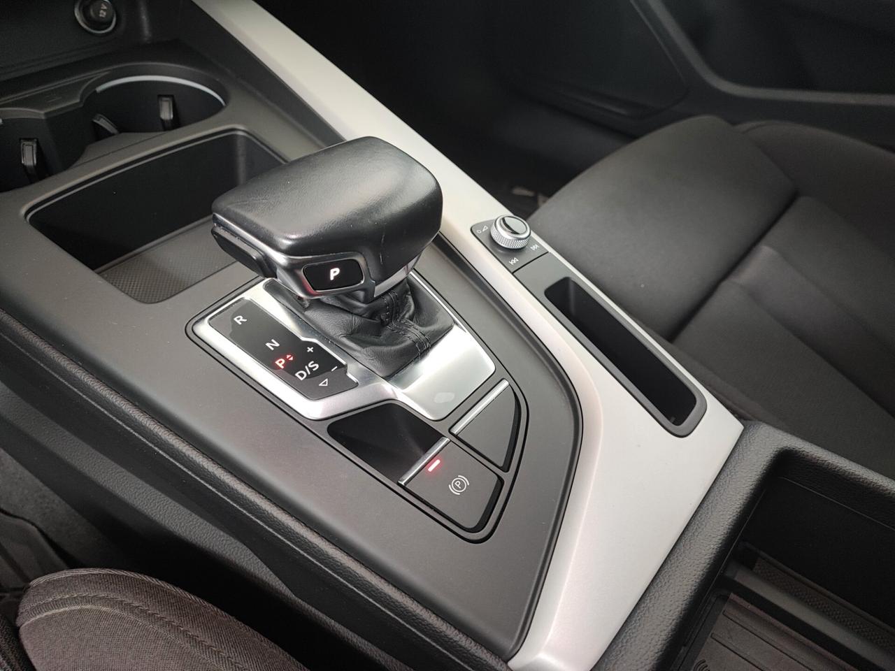 Audi A4 allroad 40 TDI 204 CV S tronic Identity Contrast