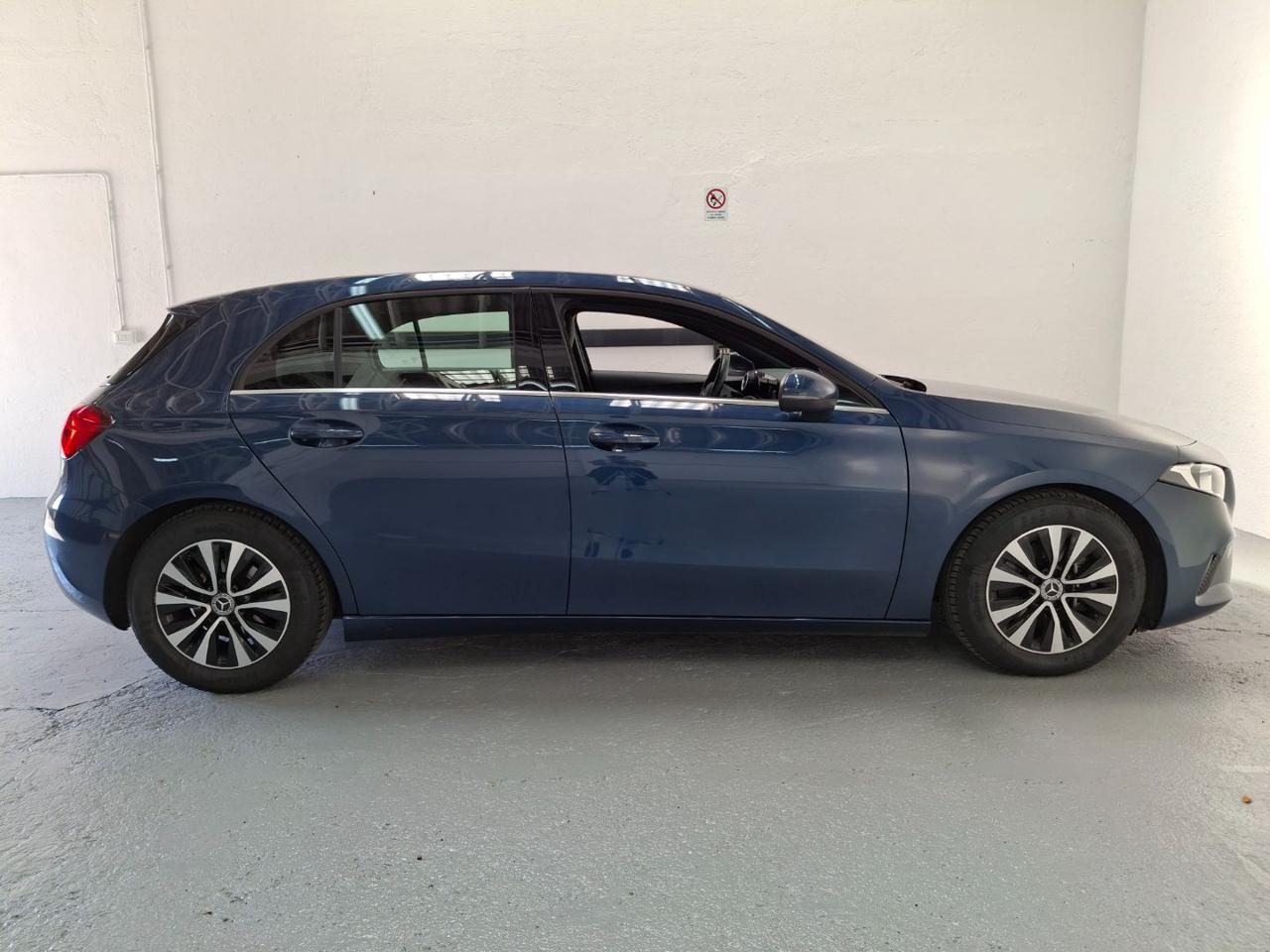 MERCEDES Classe A (V177) A 180 d Automatic ...