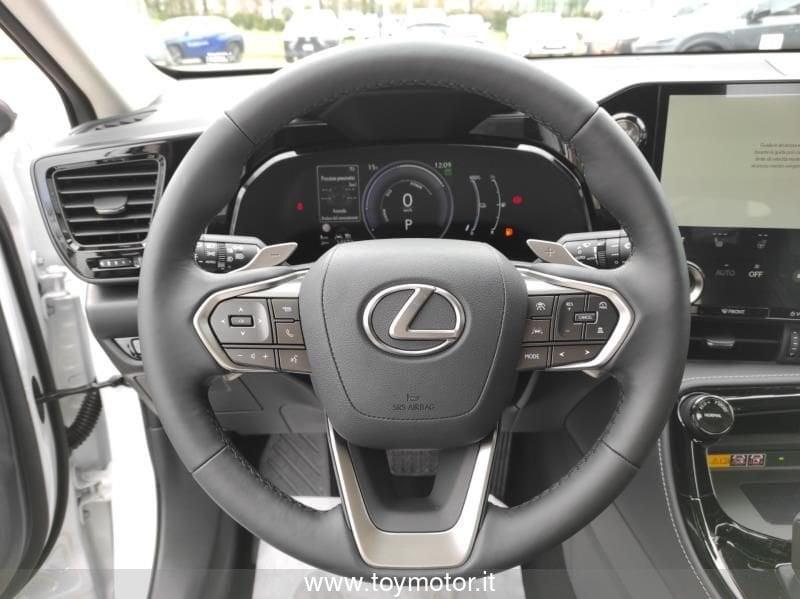 Lexus NX 2ª serie Plug-in 4WD Premium +