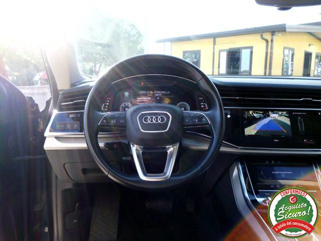 AUDI Q8 45 TDI quattro tiptronic Sport