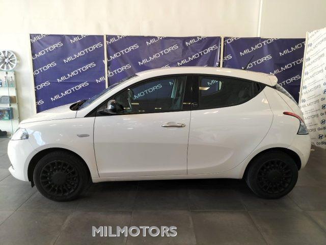 LANCIA Ypsilon 1.2 69 CV 5 porte GPL Ecochic Silver