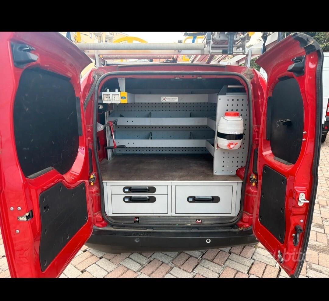Fiat Fiorino 1.3 MJT 95CV Cargo