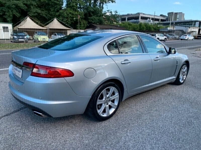 Jaguar XF 3.0 D V6 Premium Luxury