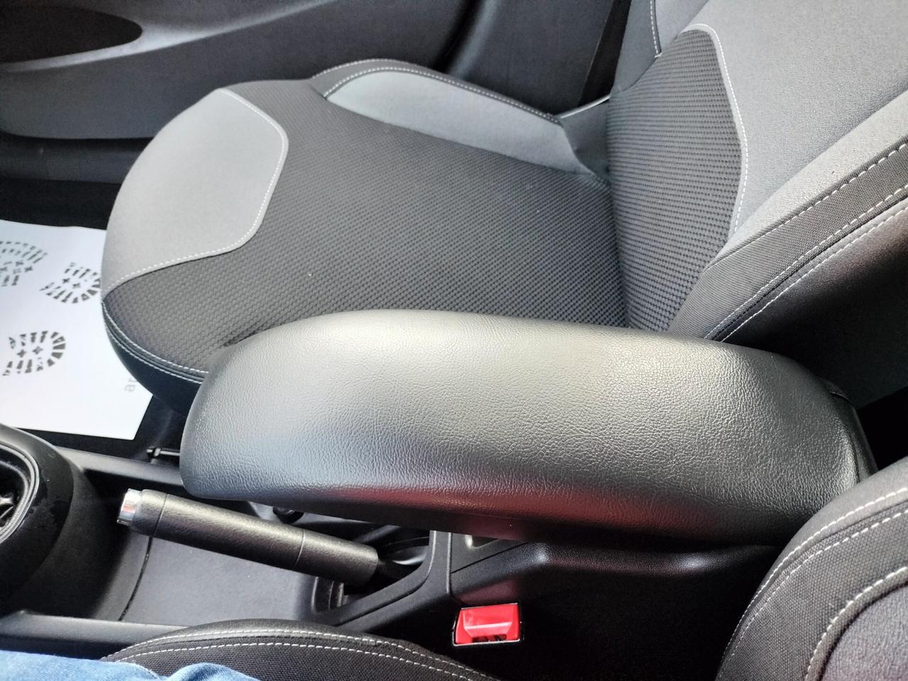 Citroen C3 1.4 HDi 70 DeeJay edition