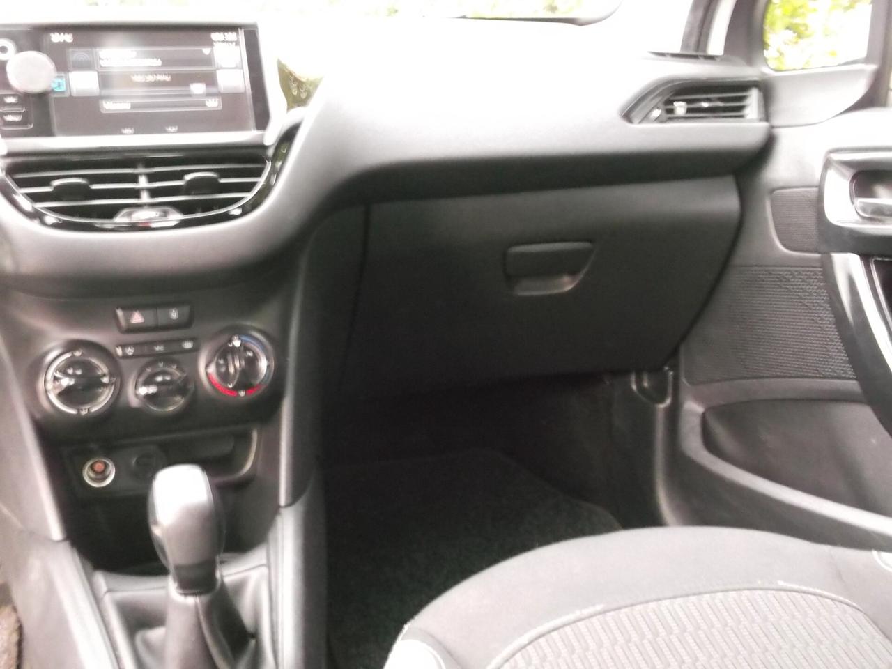 Peugeot 208 BlueHDi 1.6 Hdi Allure 2015