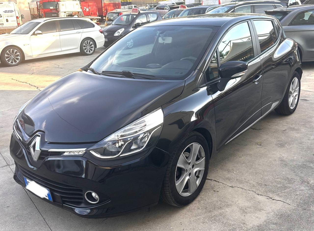 Renault Clio 1.2 Benz 75CV 5 porte Live NAVIG