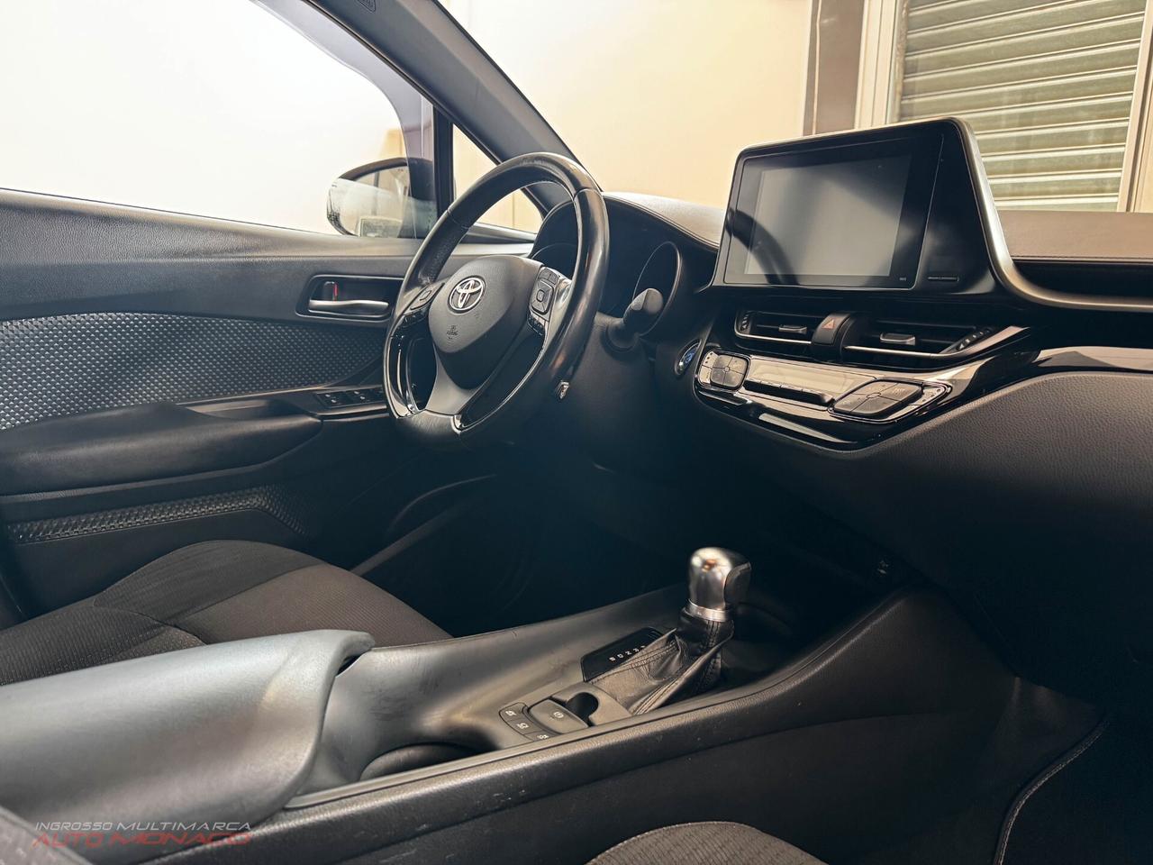 Toyota C-HR 1.8 Hybrid E-CVT