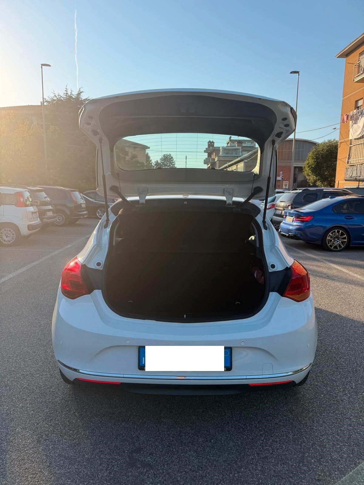 Opel Astra 1.7 CDTI - NEOPATENTATI - 12 MESI DI GARANZIA -