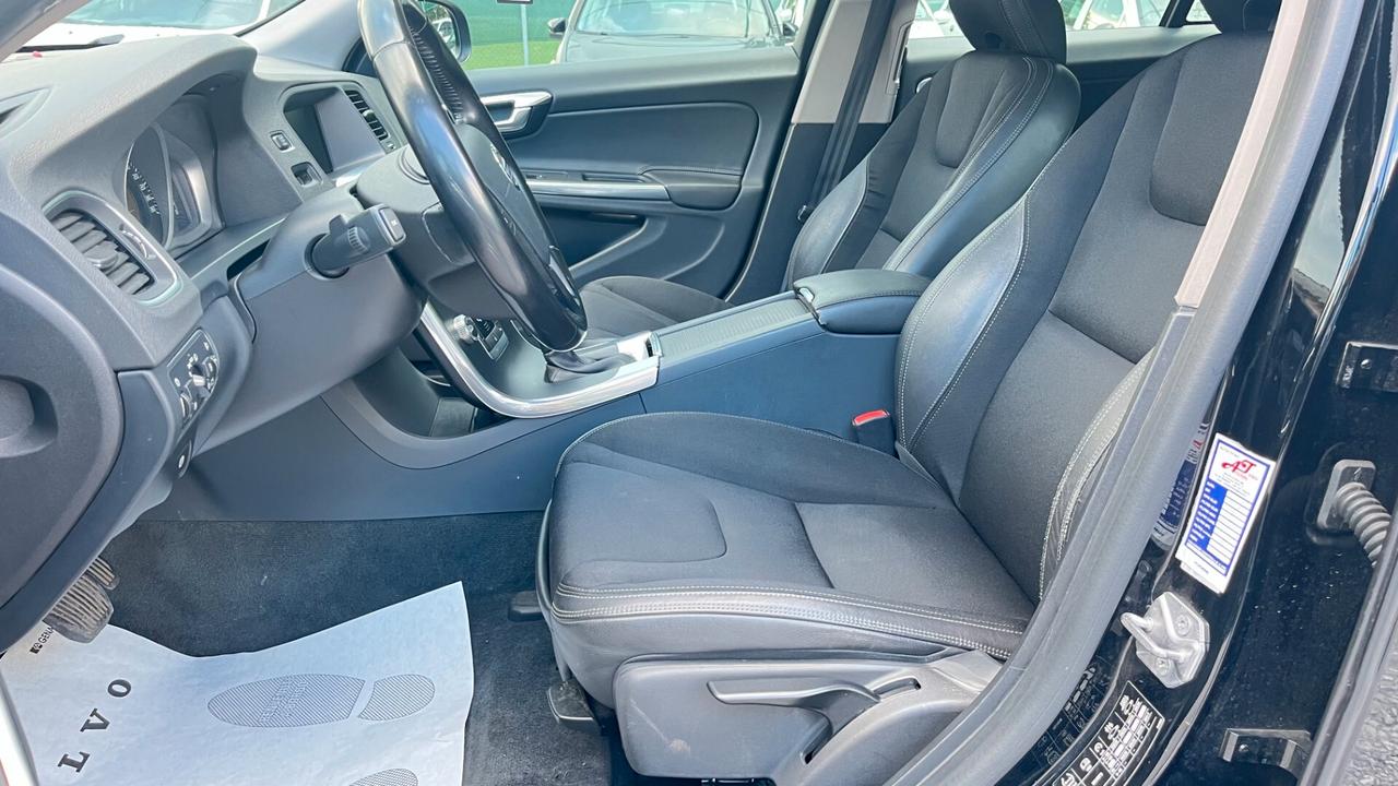 Volvo V60 D2 Geartronic