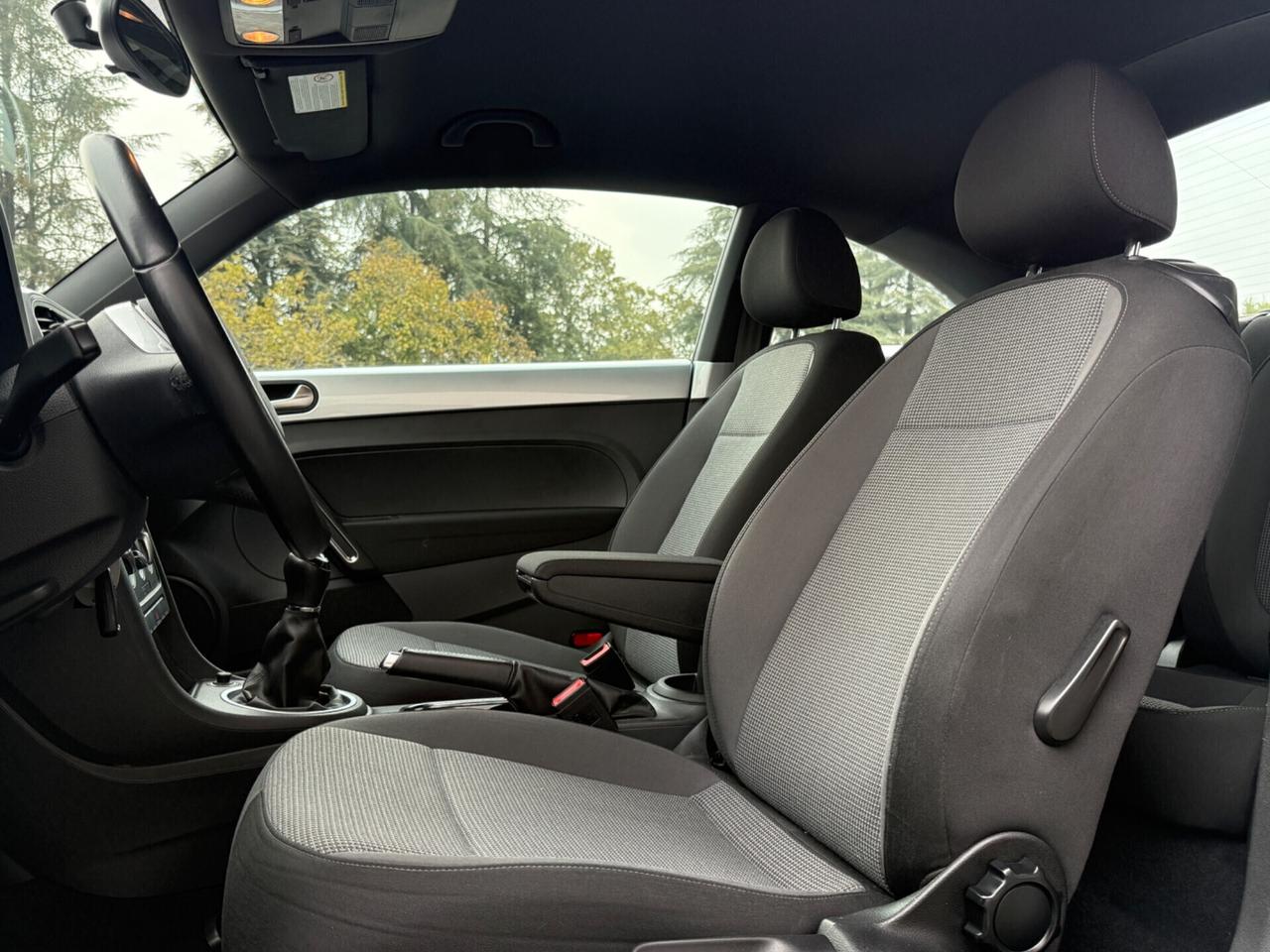 Volkswagen Maggiolino 1.6 tdi|UNIPRO|NEOPATENTATI