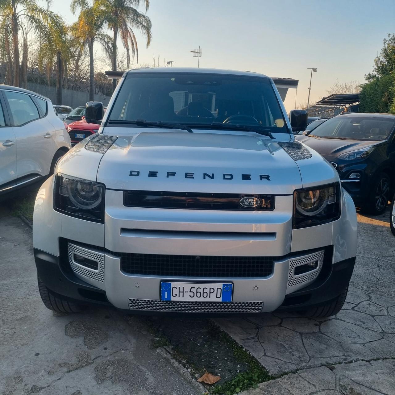 Land Rover Defender 110 3.0D I6 200 CV AWD Auto SE