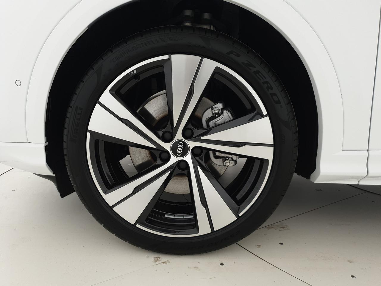 2.0e-hybrid 299CV quattro S tronic S line Edition