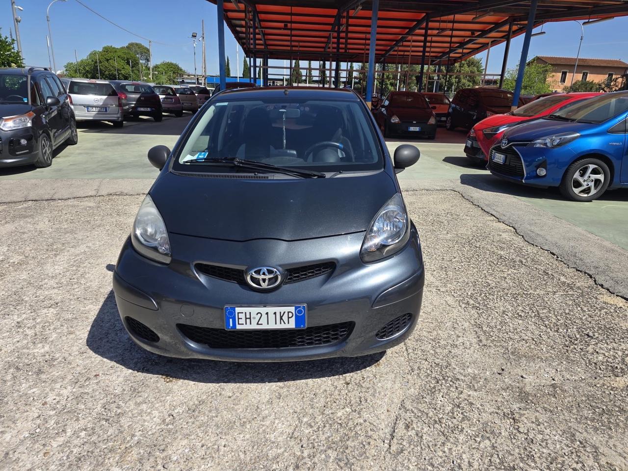 Toyota Aygo 1.0 12V VVT-i 5 porte Now Connect