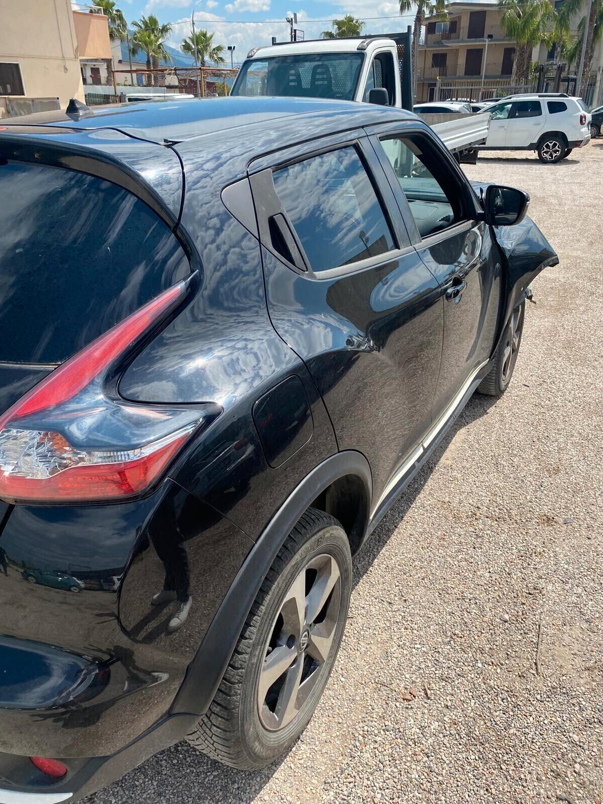 Nissan Juke 1.5 dCi Start&Stop SINISTRATA