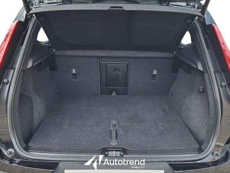 Volvo XC40 B3 163+14 CV Automatico LED Core