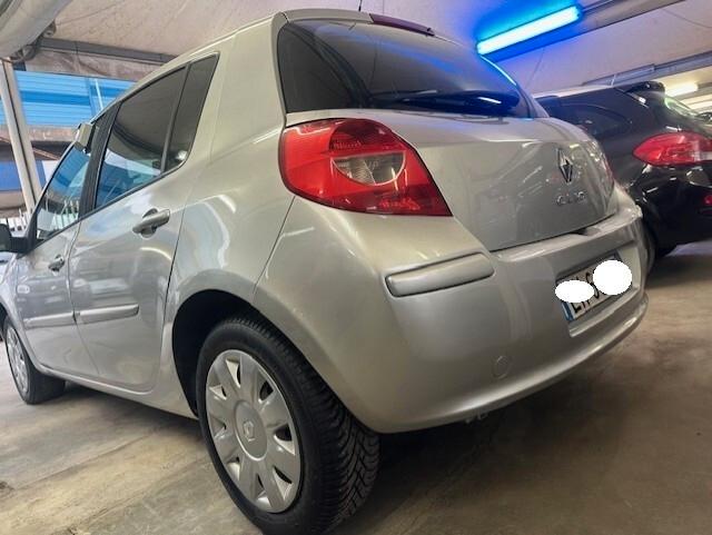 RENAULT CLIO GPL NAVIGATORE... FULL ..