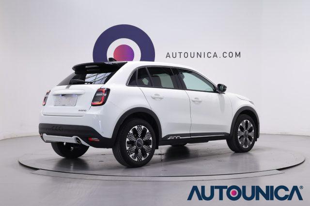 FIAT 600 HYBRID 110 CV DCT MHEV LA PRIMA AUTOMATICA
