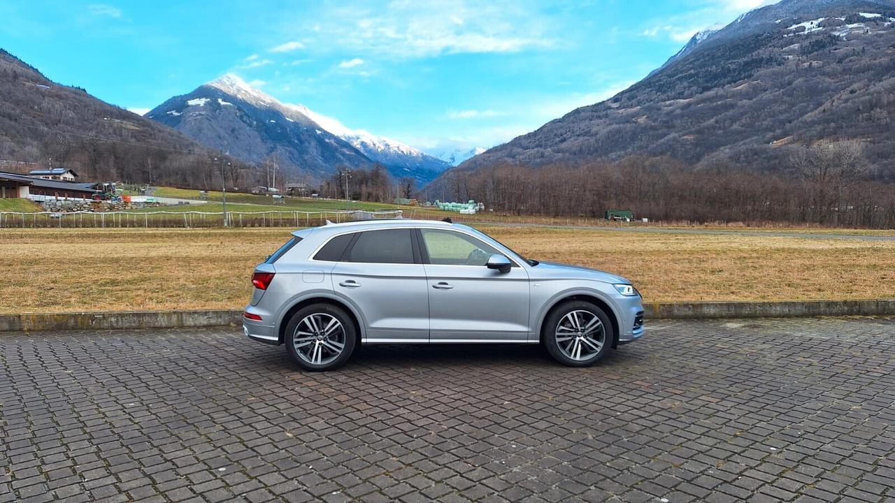 Audi Q5 55 TFSI E QUATTRO 376CV SEDILI TETTO S LINE