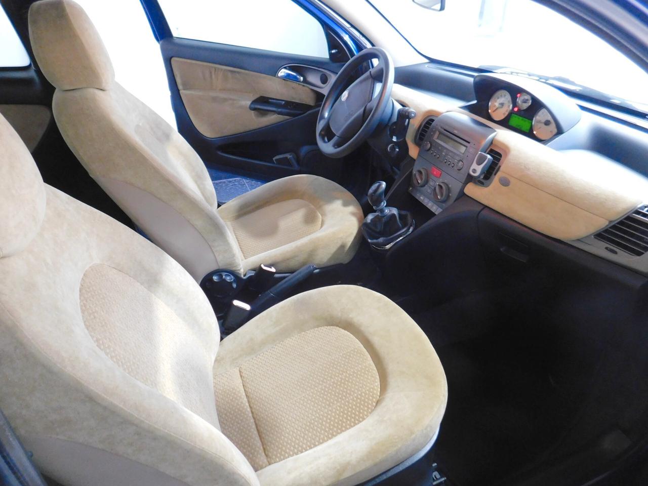 Lancia Ypsilon 1.2 Argento