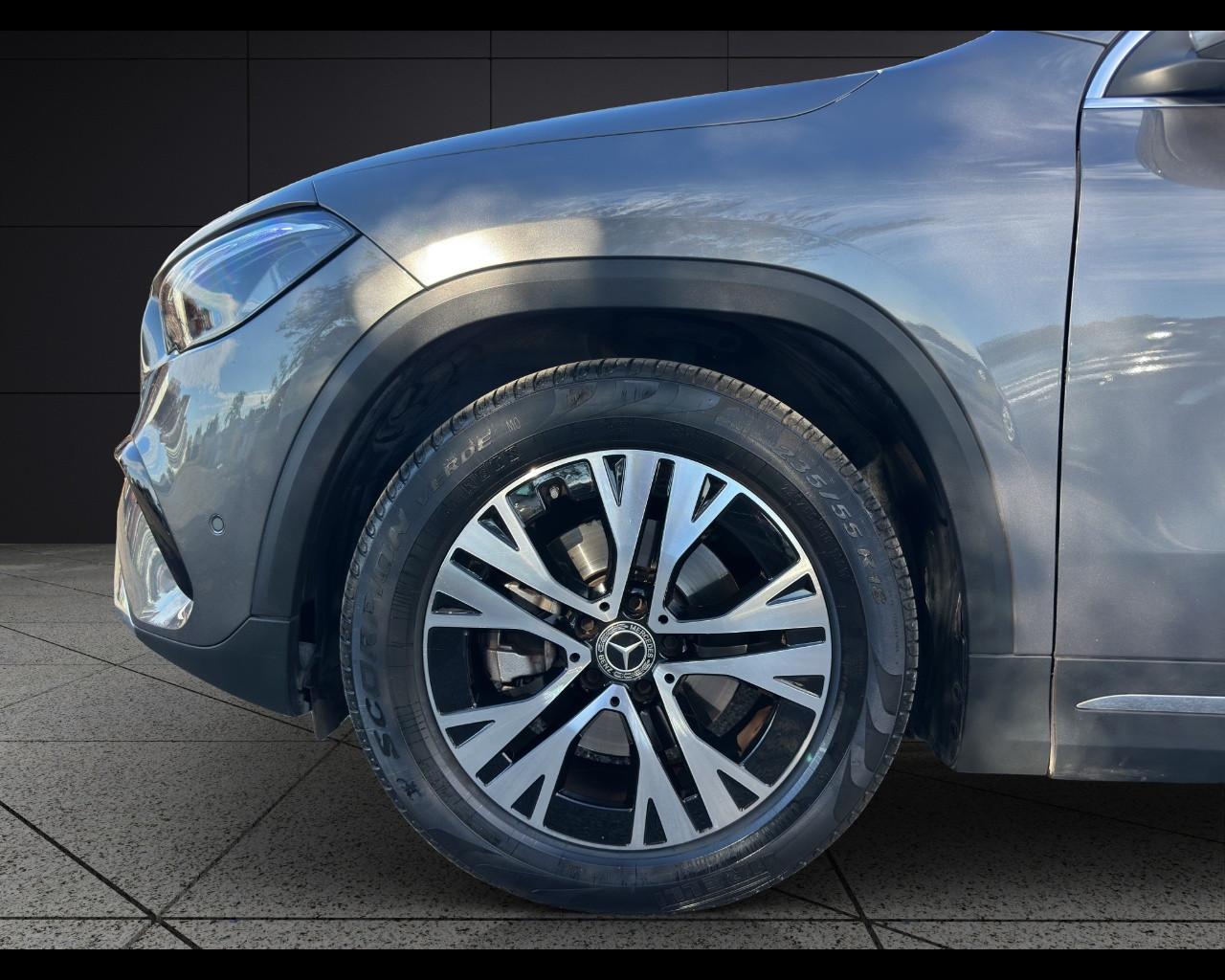 Mercedes-Benz GLA (H247) - GLA 180 Automatic Progressive Advanced