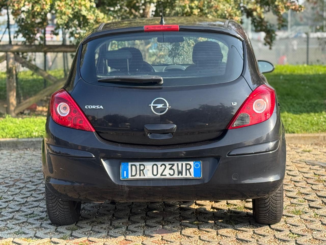 Opel Corsa 1.2 3 porte Easytronic Sport
