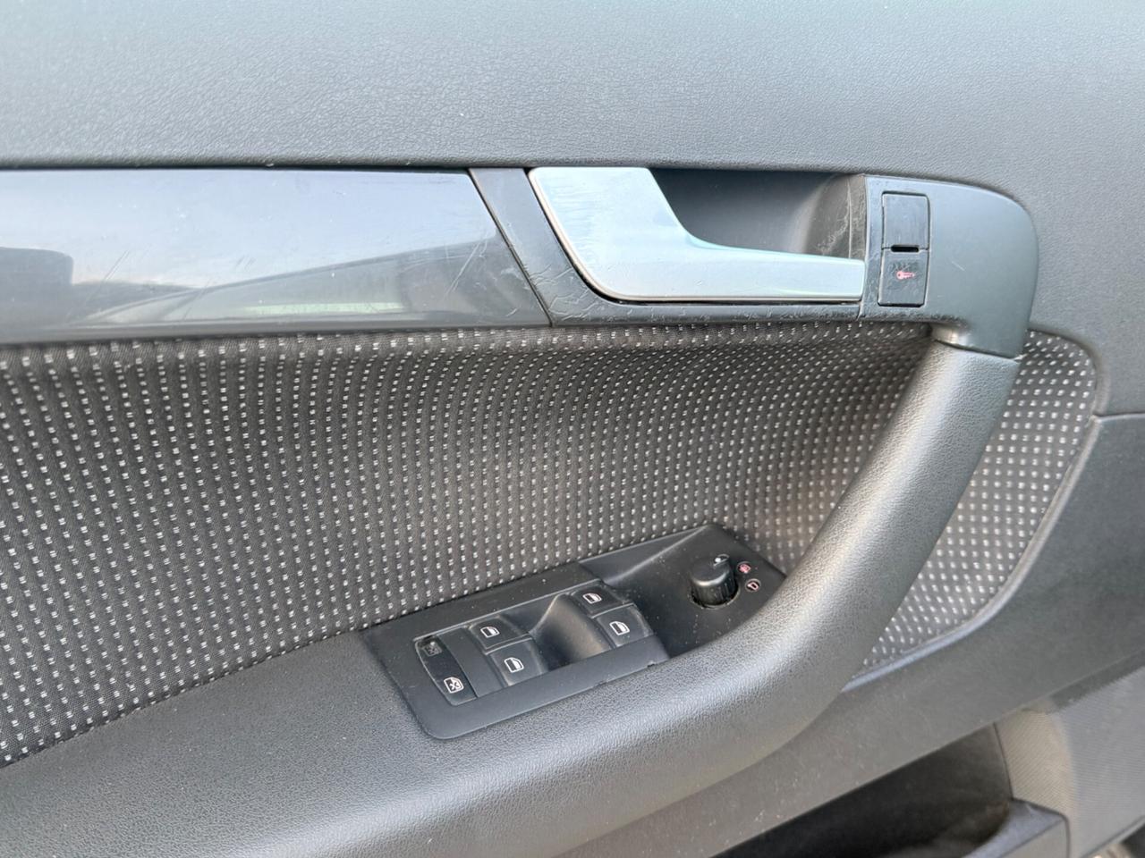 Audi A3 SPB 1.9 TDI 105CV Neopatentati