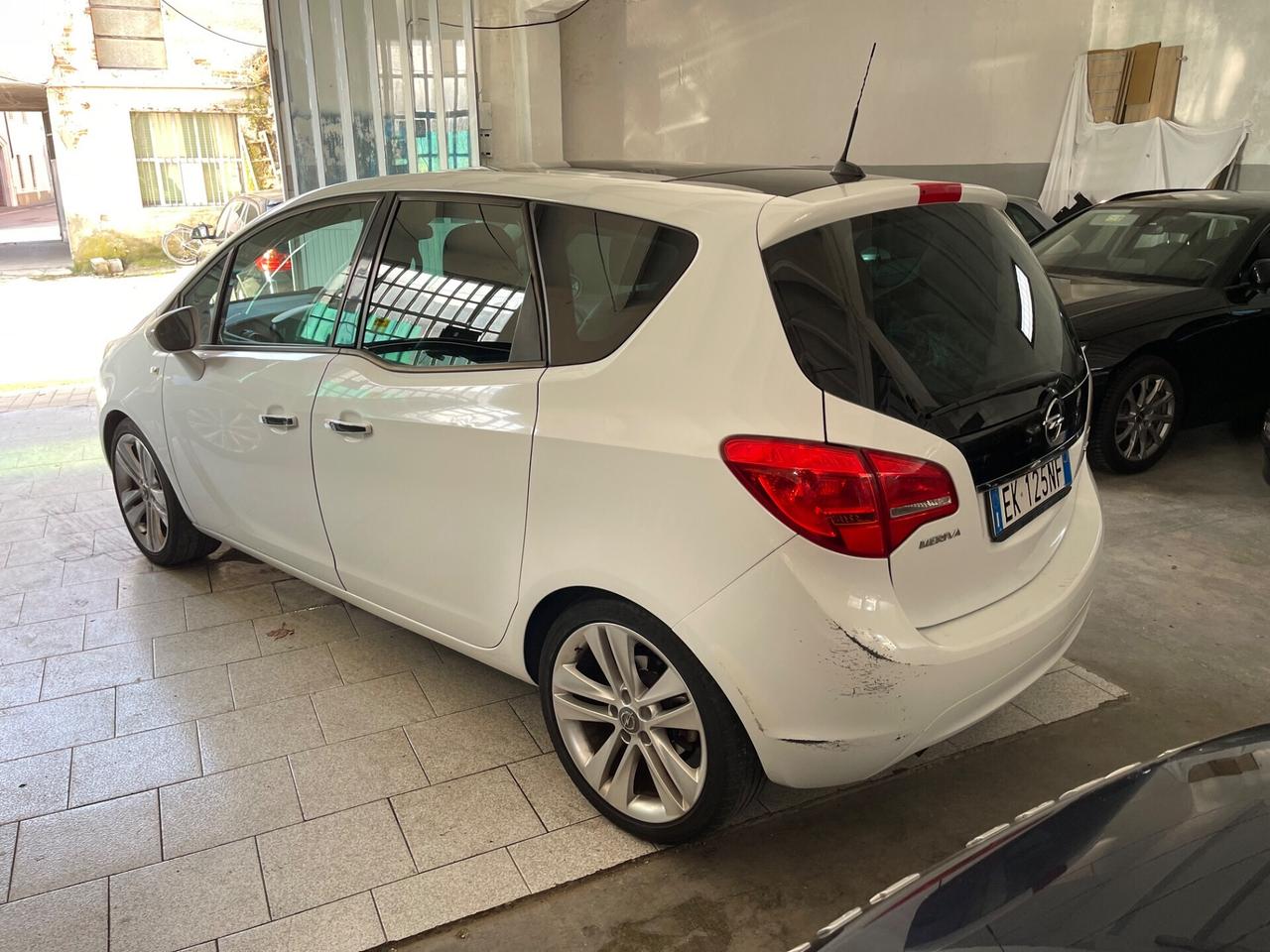 Opel Meriva 1.7 CDTI 110CV b-color Panoramic