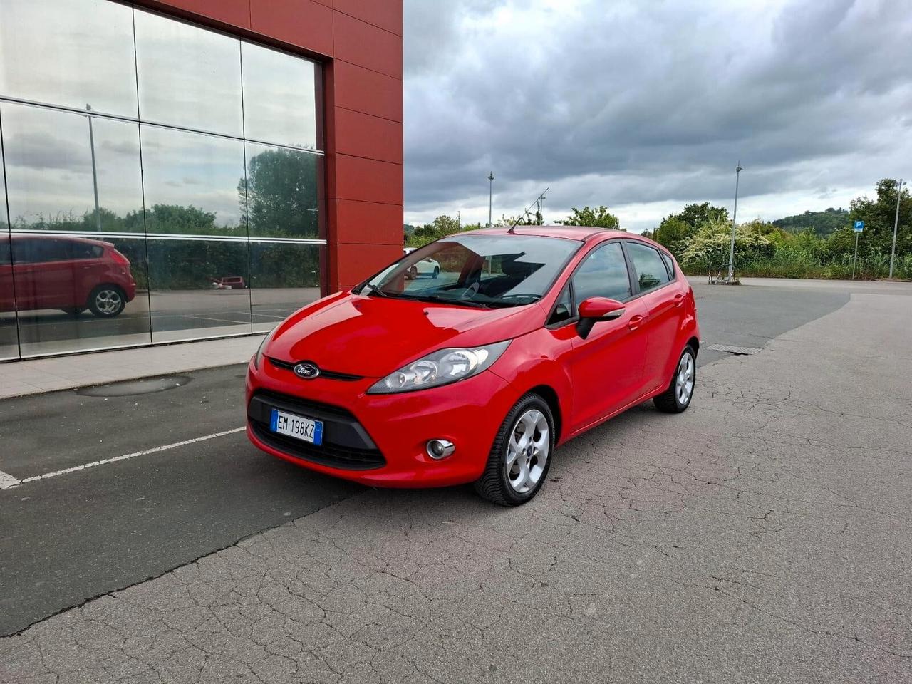 Ford Fiesta 1.4 5 porte Bz.- GPL Titanium