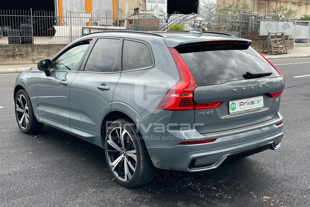 VOLVO XC60 B4 (d) AWD automatico Ultimate Dark N1
