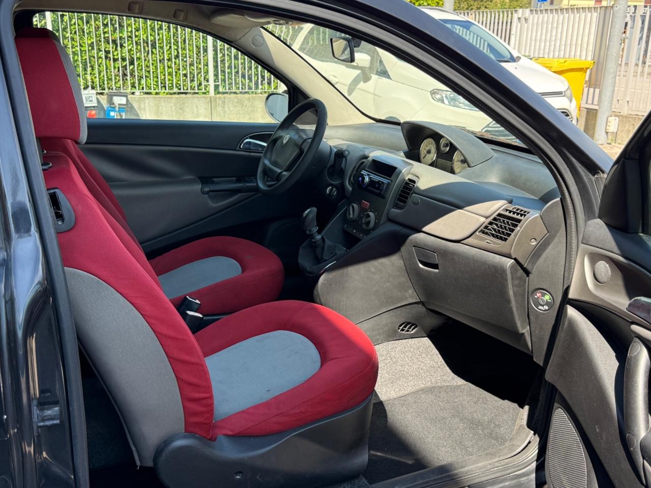 Lancia Ypsilon 1.2 cv60