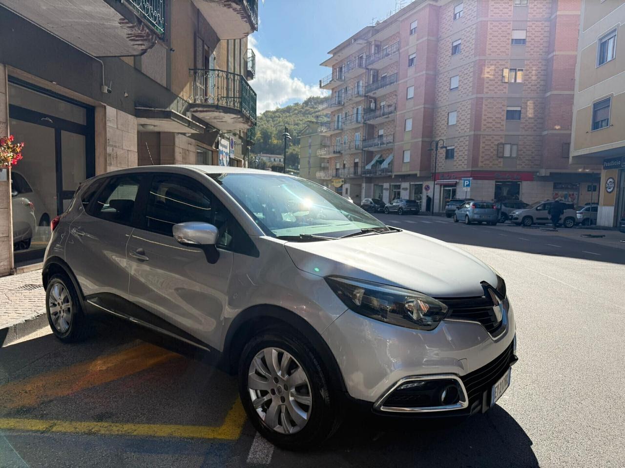 Renault Captur 0.9 90 CV Energy R-Link 63.500 KM