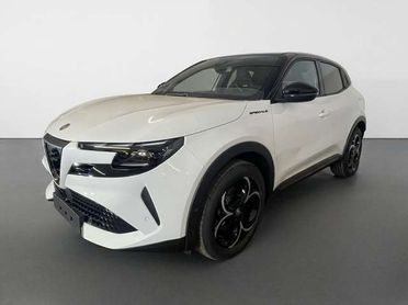 Alfa Romeo Junior 1.2 Hybrid 145cv Speciale + Sabelt + Led Matrix