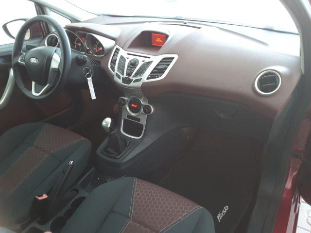 FORD Fiesta 1.2 82cv 3 porte Titanium