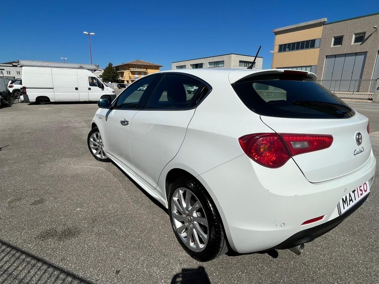 Alfa Romeo Giulietta 1.6 JTDm-2 105 CV Distinctive
