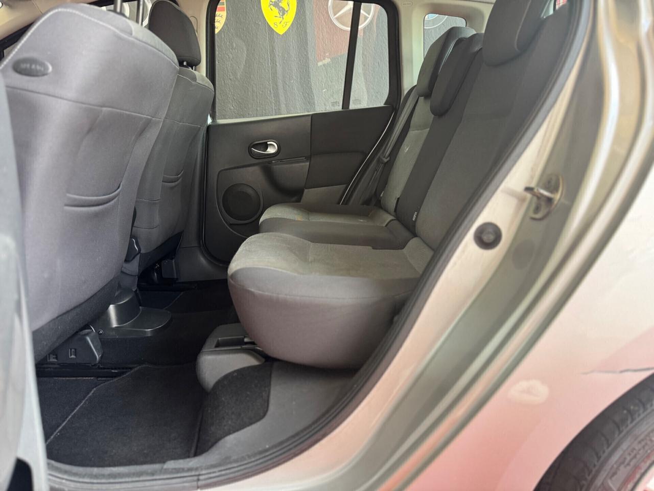 Renault Modus Grand 1.2 16V Dynamique