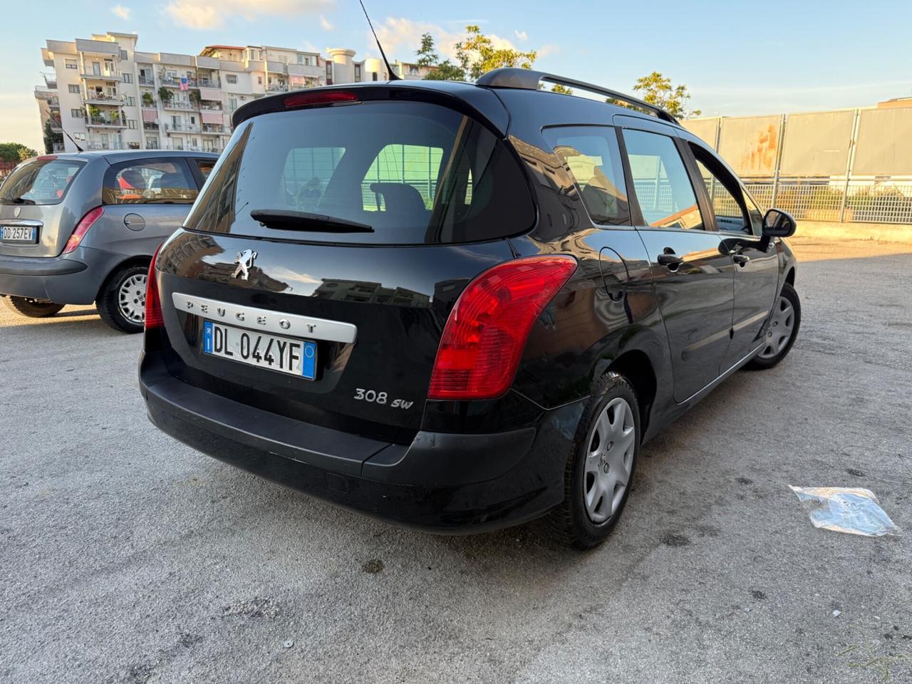 Peugeot 308Restayling 1.6 HDi 90CV SW Premium Perfetta