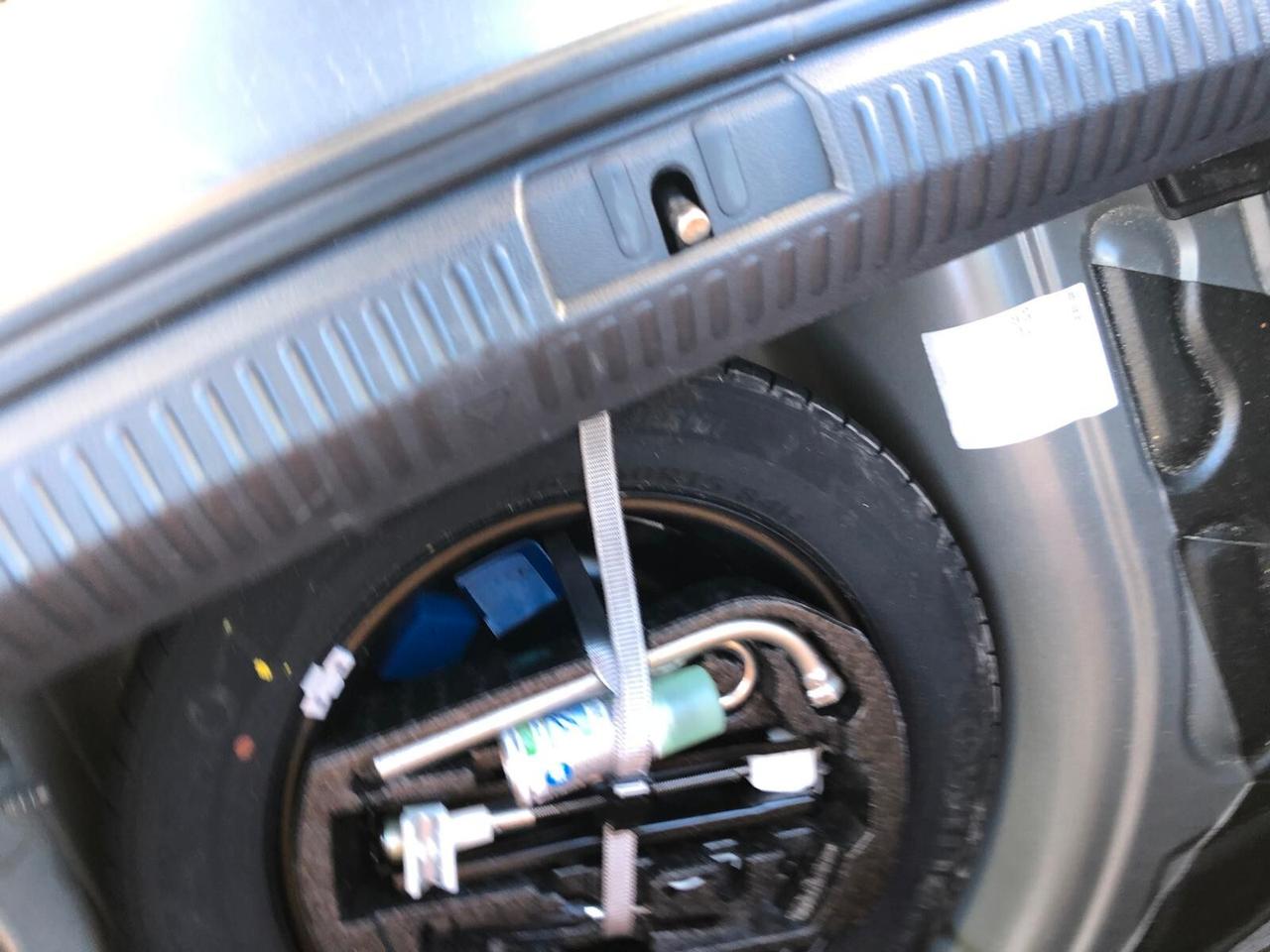 Volkswagen Polo 1.0 MPI 75 CV 5p. Comfortline ADATTA X NEOPATENTATI 1° PROPRIETARIO GARANZIA COMPLETA DELLA CONFORMGEST PER 12 MESI RINNOVABILE FINO A 36 MESI!!!