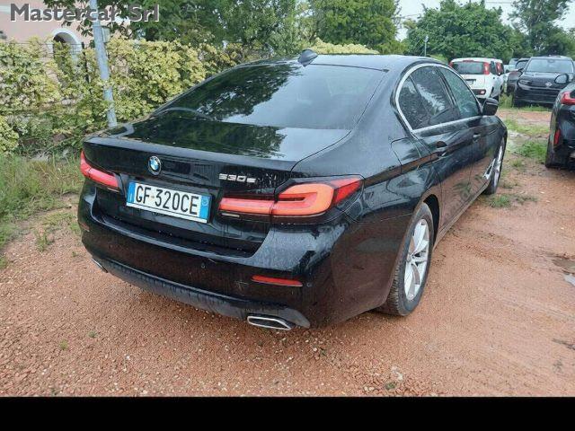 BMW 530 Serie 5 2020 Berlina LCI 530e Business auto - GF32