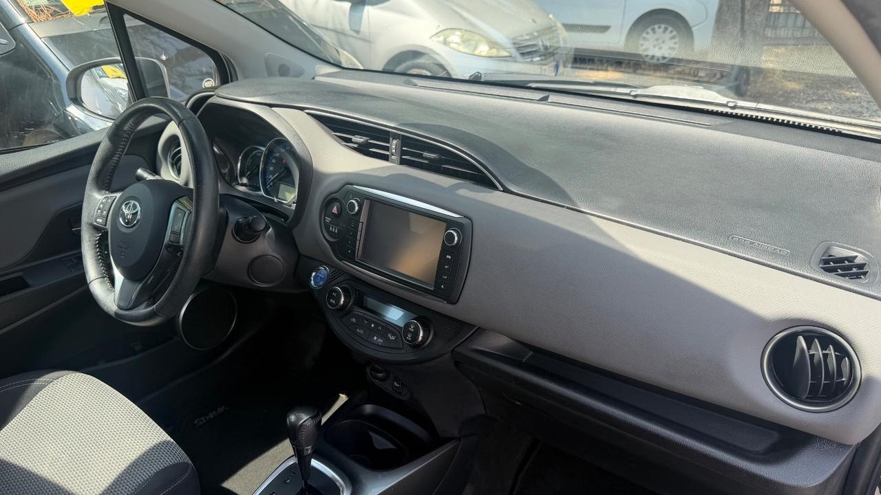 Toyota Yaris 1.5 Hybrid 5 porte Cool