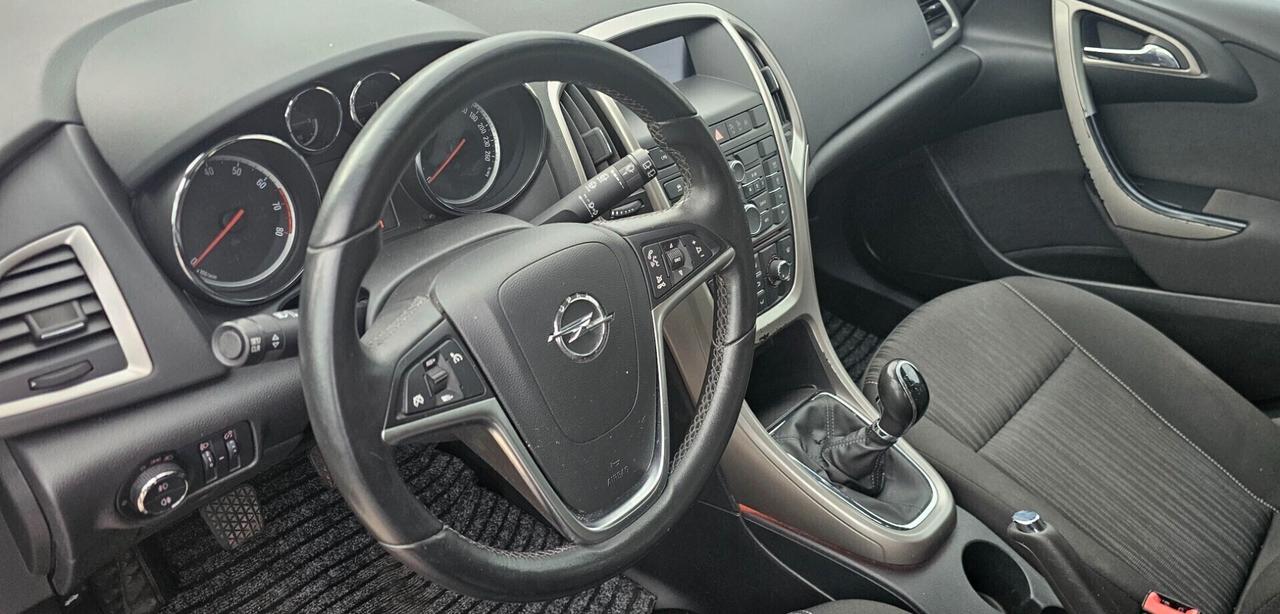 Opel Astra 1.4 Turbo SPORT OK NEOPATENTATI