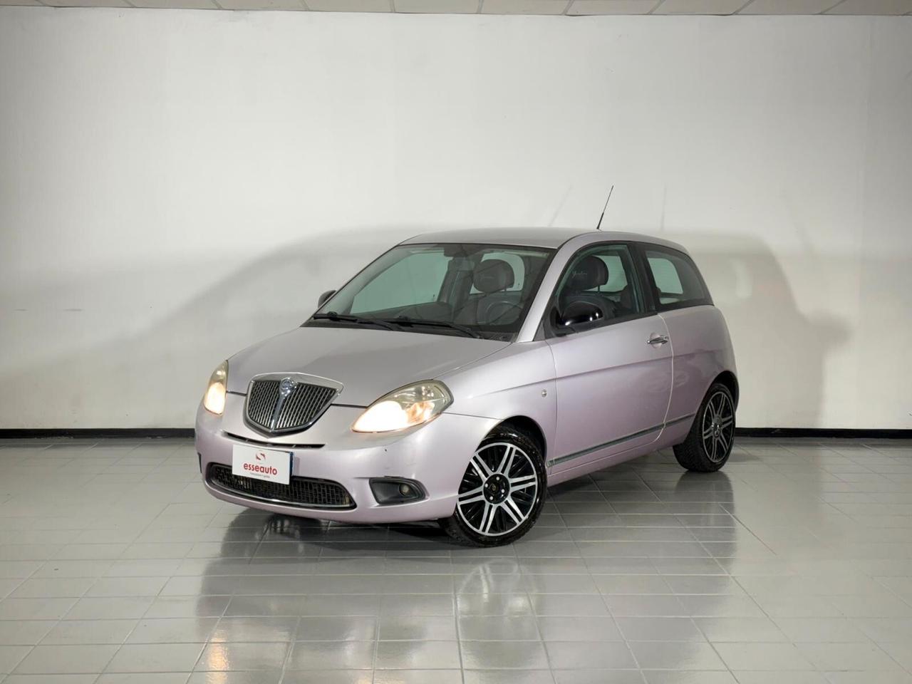 Lancia Ypsilon 1.2 Versus