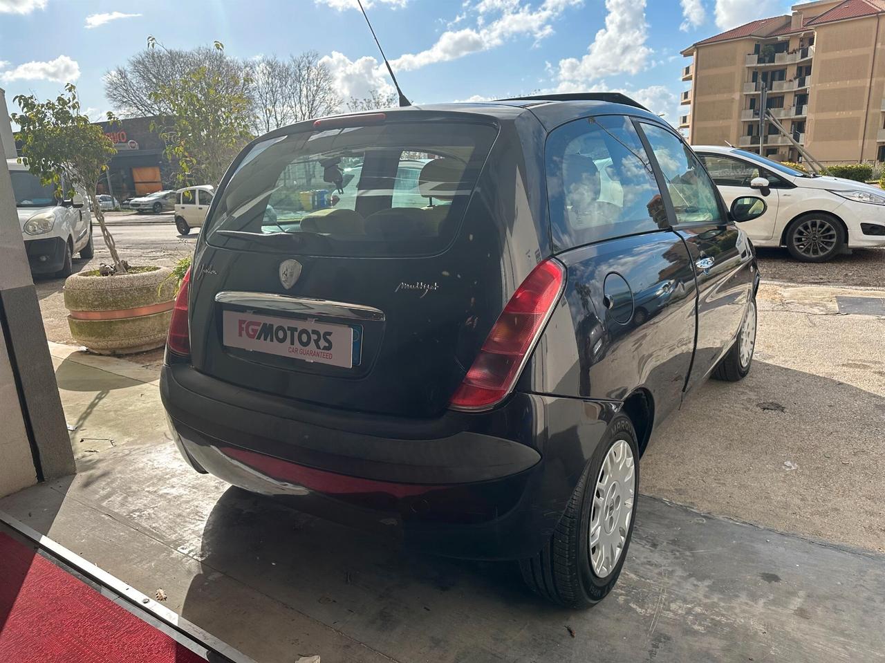 Lancia Ypsilon 1.3 Multijet 16V Argento