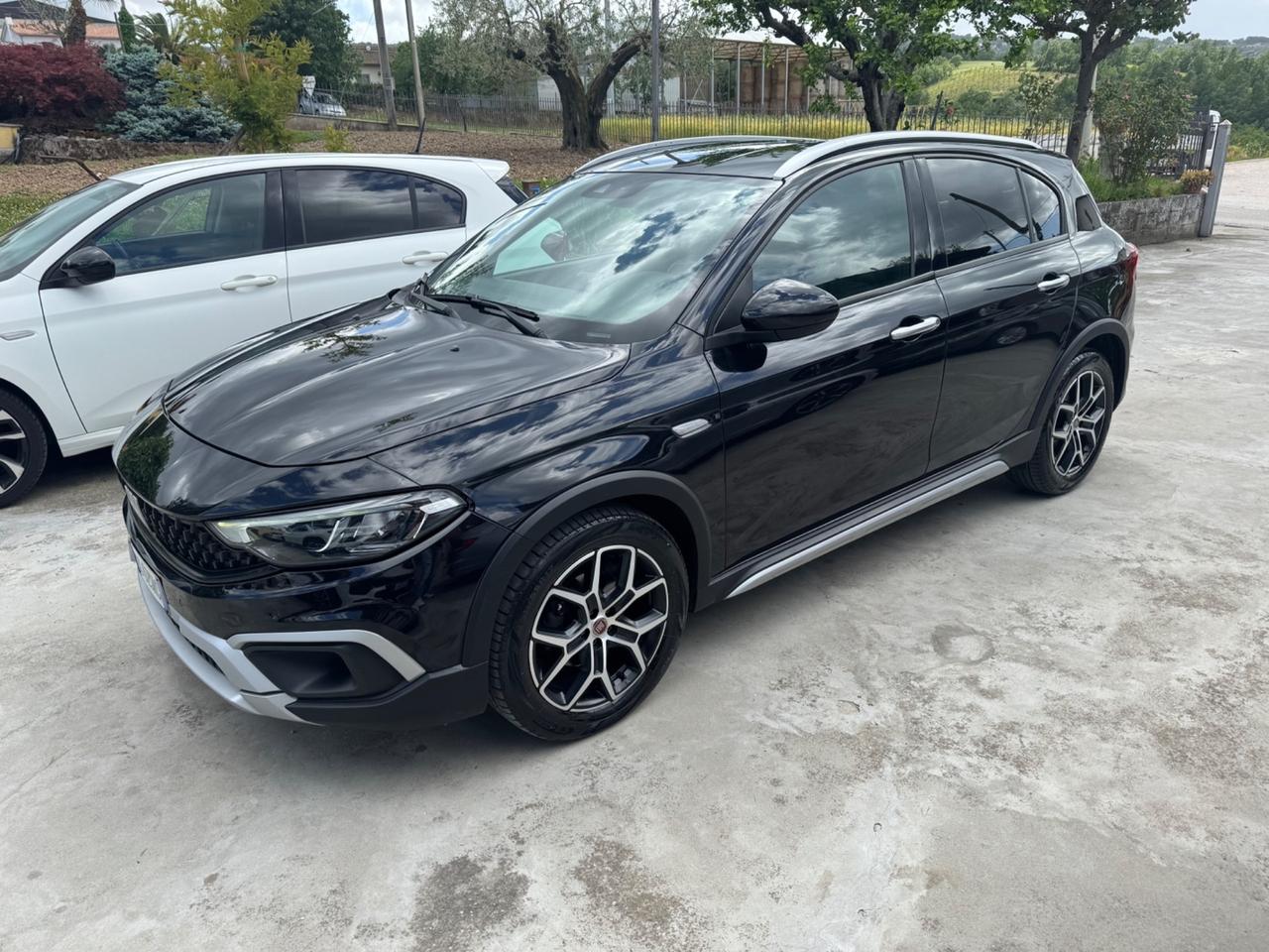 Fiat Tipo 1.6 Mjt S&S 5 porte Cross