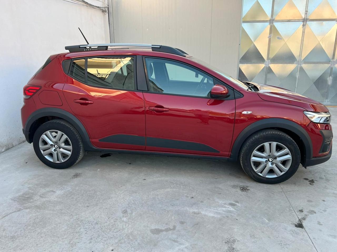 DACIA SANDERO STEPWAY 1.0 TCe 100cv 2022!!! GPL!!